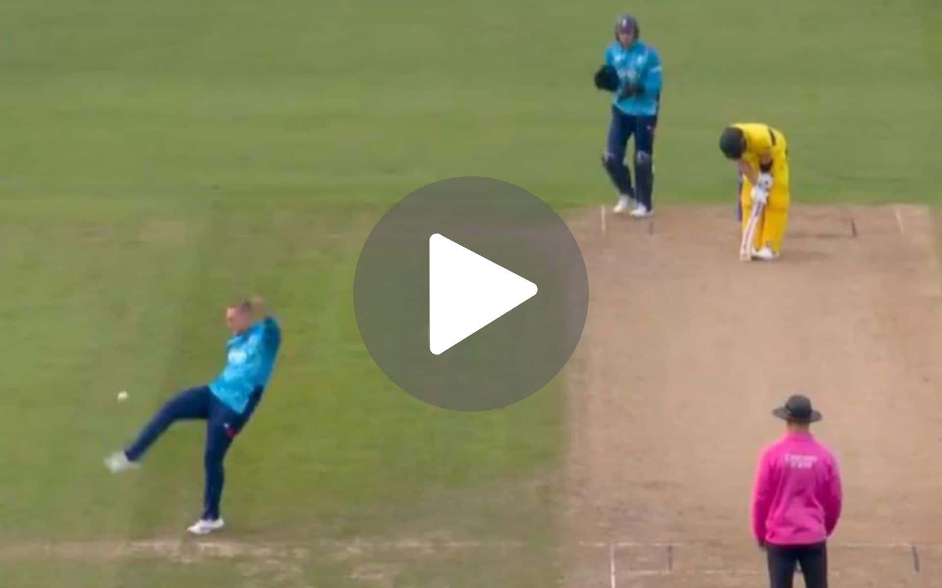 [Watch] Liam Livingstone Kicks The Ball In Air After Steve Smith Falls Into His Trap